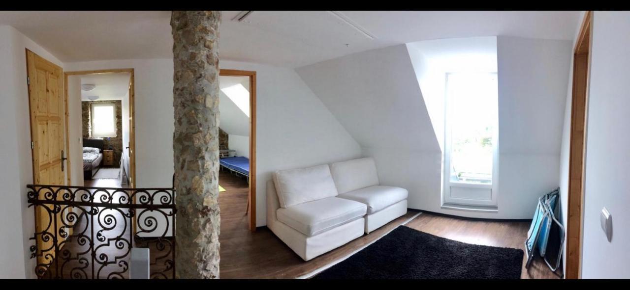 Willa Modern Stone House In Balatonfuered With Jacuzzi Zewnętrze zdjęcie